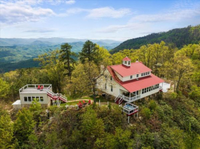 Luxurious 4BR w 360 VIEWS Indoor POOL Theater GAMEROOM Hot Tub FREE Attraction Tickets